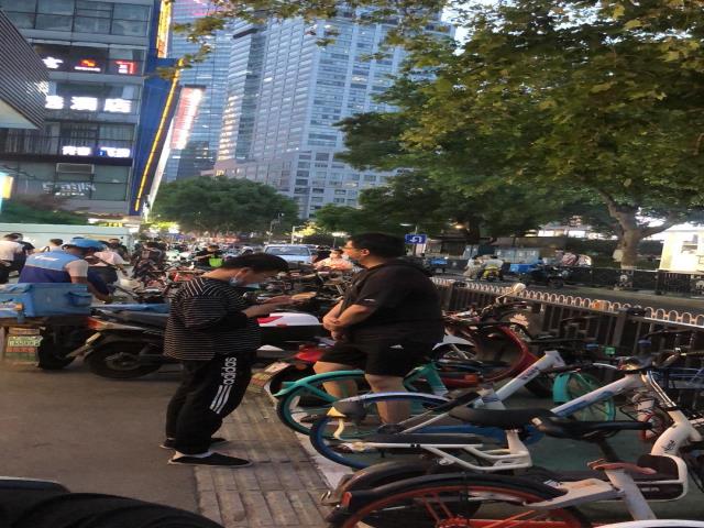 (出租)秦淮区新街口明瓦廊紧靠陆家巷附近火爆旺铺出租 市口好 地段繁