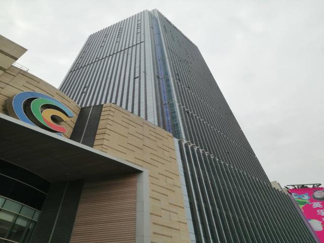00 物业费:暂无 区域:滨湖区 地址:海岸中心 类型:纯写字楼 级别
