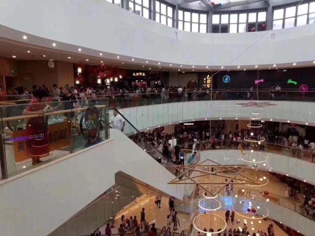 南京商铺出租 (出租) 水西门大街万达金街餐饮旺铺 客流量大 小区多