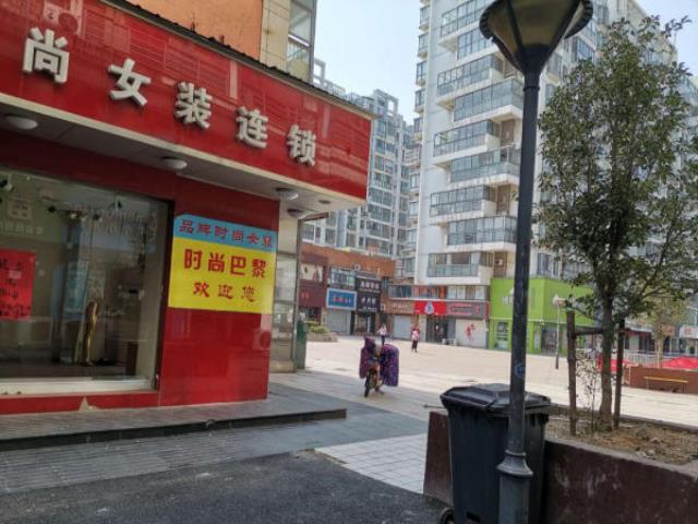 出租新吴区梅村商业街嘉禾广场店铺