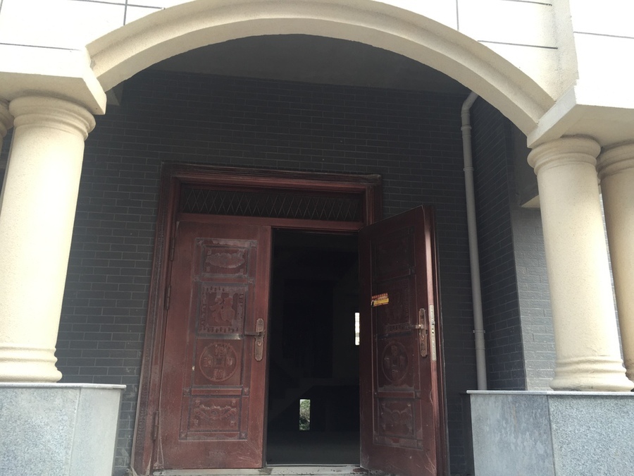 [a_7819]【第一次拍卖】盐城市盐都区郭猛镇杨侍村境内的杨侍公寓6号