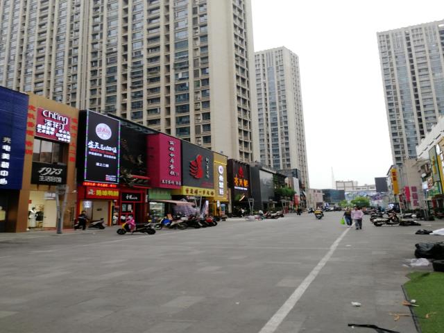 南京商铺出租(出租)建邺区 万达广场 万达西地 沿街门面 展示面好