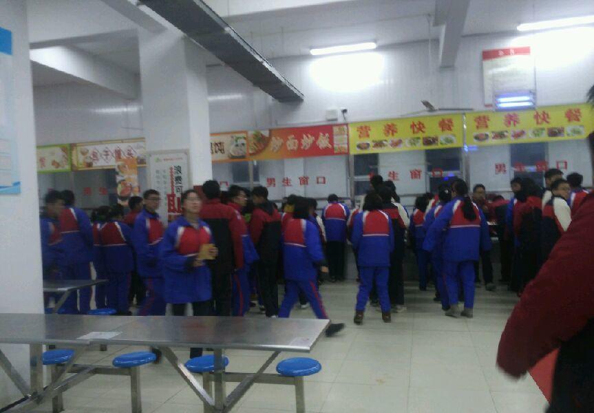 (出租) 安徽宣城全封闭学校食堂一楼