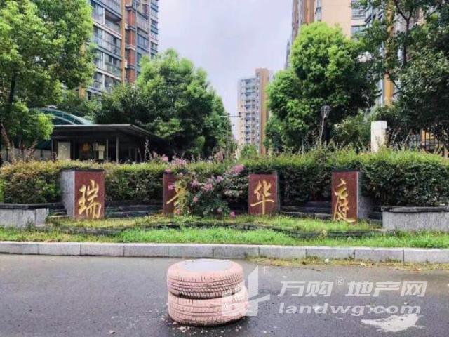 瑞景华庭沿街旺铺出售,小区大门口一手直签