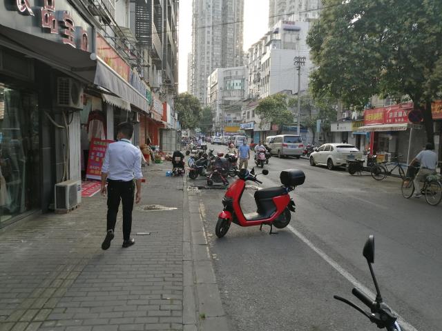 南京商铺出租(出租)玄武区珠江路商圈老虎桥临近菜市场 临街旺铺招租