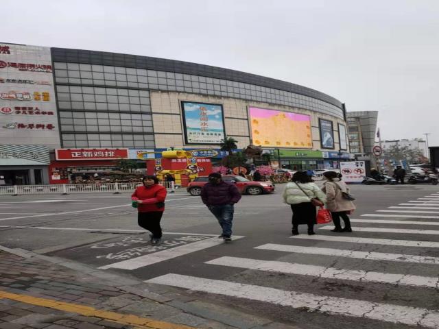 (出售)玉桥商业广场一楼电梯口商铺带租约即买即拿租
