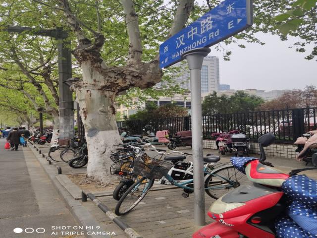 (出租)汉中路汉中门地铁口临街旺铺出租(无转费)市口好 展示面宽