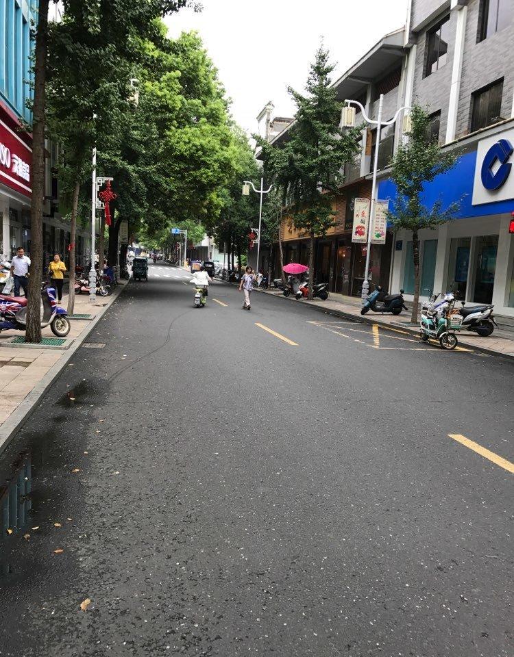 (出租) 高淳通贤街老街旁 临街门面一栋房子 1500平米
