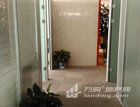 南京中心 新街口核心地标 超五A甲写 低价招租 精装修电梯口户型 家具可保留 地铁口上盖 多套面积租