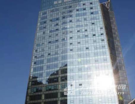 斯亚财富中心3楼 1500平 大平层 高得房率 5.6层高 采光好视野佳 便捷低区 可分割