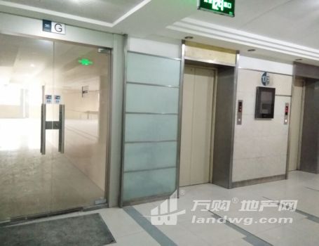 （易发信息大厦）珠江路十字路口 正对电梯 超大开间 即租即用