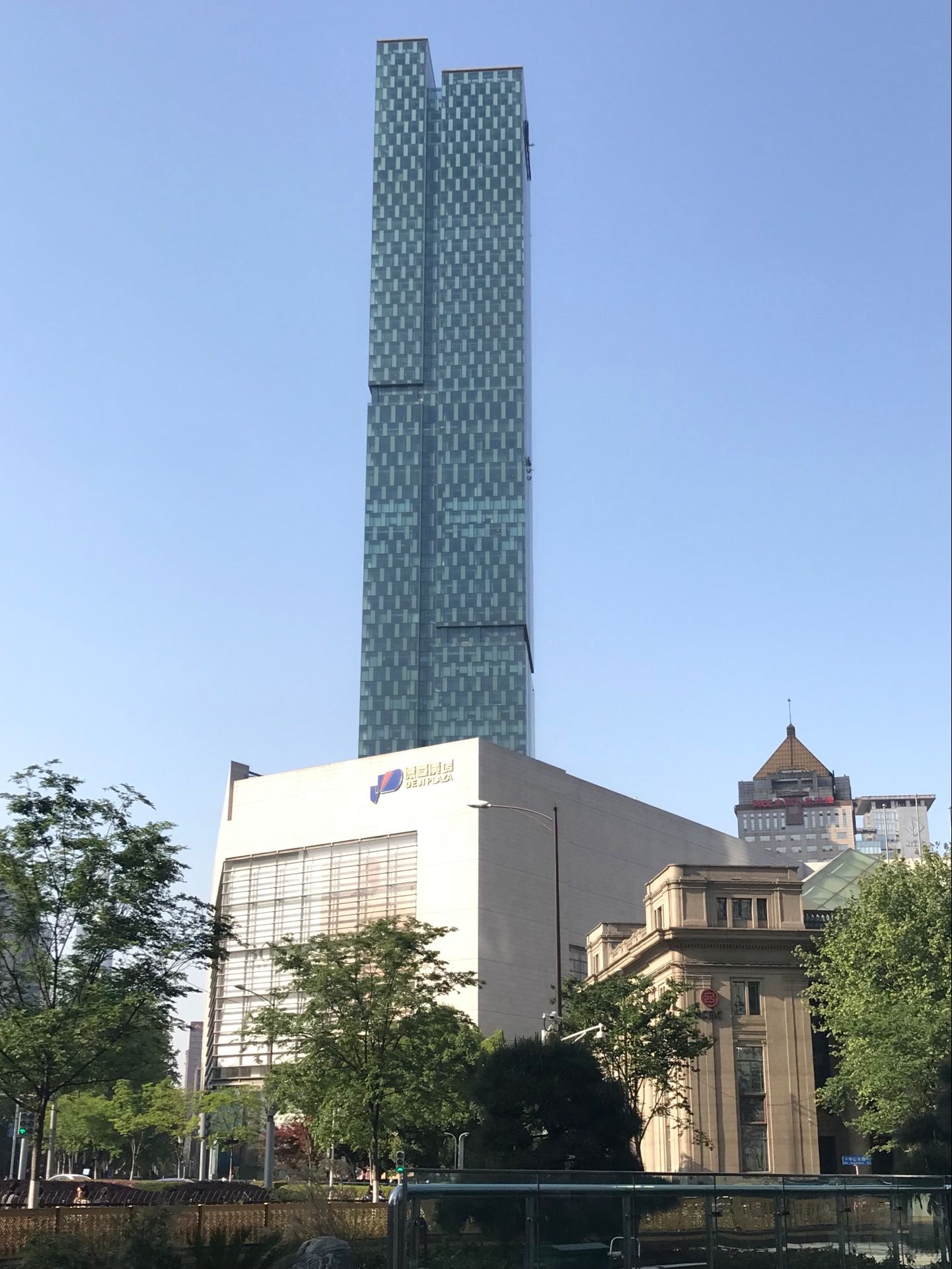 南京写字楼出租 租赁部(德基广场)6a南京最高端 小户型10平起 有家具