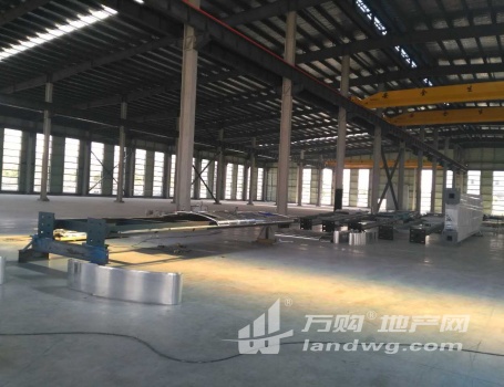 吴江汾湖开发区单层厂房10000平米出租，层高12米，可架行车，金刚砂地面，可分割出租n
