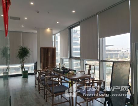 南京南站（绿地之窗）精装带家具 三面采光 甲级纯写 价格实惠 