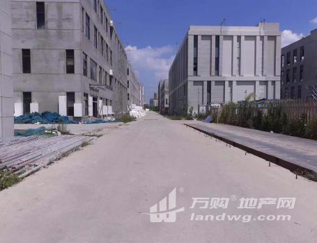 售 南京 江北全新标准厂房办公楼 首层8.1米 50年产权 3成首付花园式环境